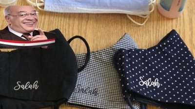 صلاح عبد الله يتغزل في ”الكمامة” للوقاية من فيروس كورونا