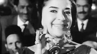 الراقصة والدنجوان .. حكايات زينات علوى مع رشدي أباظة وعبد السلام النابلسي وقصة نقابة الرقص الشرقى