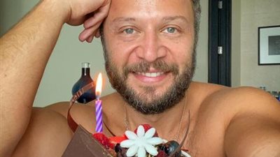 مكسيم خليل يحتفل بعيد ميلاده  الـ 42: عيشوا الحب وتركوه ياخدكم لاحلامكم