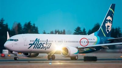 فيديو.. مشهد مروع لانفجار طائرة وانسحاب أغراض الركاب من النوافذ