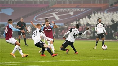 سوتشيك يقود وست هام للفوز على فولهام بهدف +90