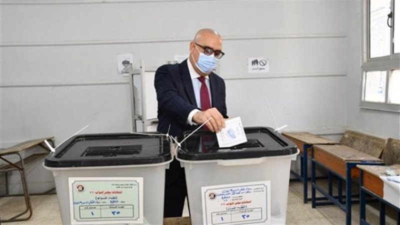 وزير الاسكان