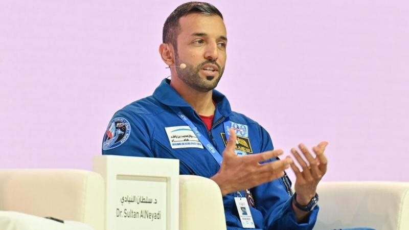 سلطان النيادي