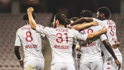 موناكو يهزم نيس (2 – 1) في مباراة مثيرة بالدوري الفرنسي