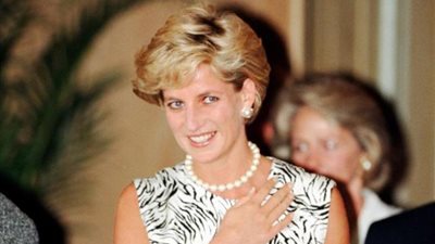 خدعة إعلامية ومؤامرة كبري .. أسرار جديدة عن مقتل «الأميرة ديانا»