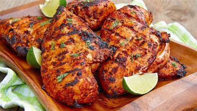 بالخطوات..  طريقة عمل تتبيلة الفراخ المشوية مثل الحاتي