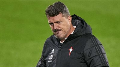 سيلتا فيجو يعلن إقالة مدربه أوسكار جارسيا