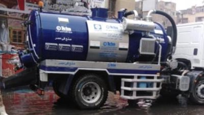 انتشار معدات القابضة للمياه بالقاهرة والجيزة للتعامل مع الأمطار