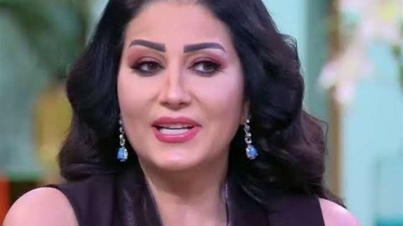 وفاء عامر
