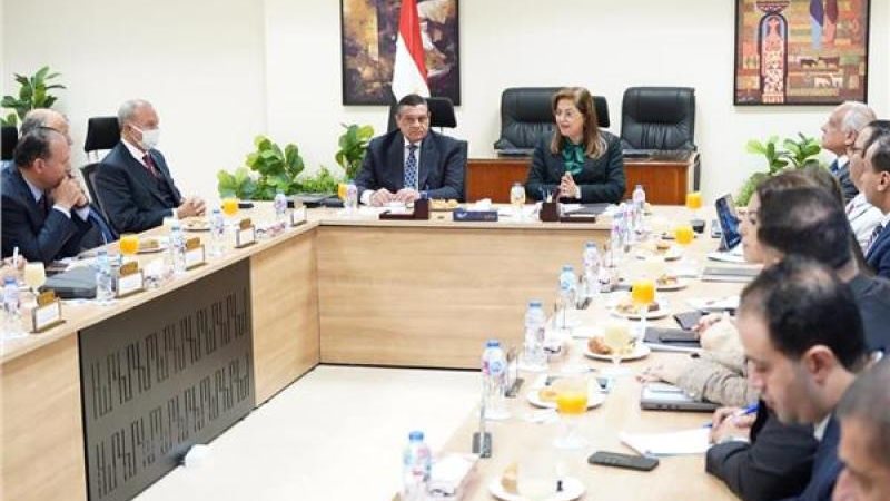 وزيرا التخطيط والتنمية