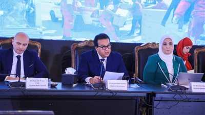 وزير الصحة يدعو لبذل المزيد من الجهد لاستمرار وصول المساعدات إلي الجانب الفلسطيني