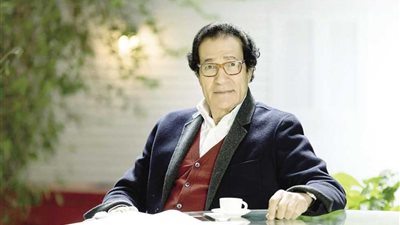 فاروق حسني مش عاجبه التطور التكنولوجي ولا الذكاء الاصطناعي