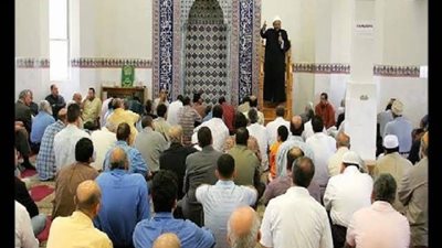 بث مباشر.. شعائر صلاة الجمعة اليوم من مسجد السيدة رقية