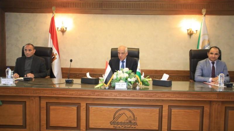 اجتماع محافظ الجيزة