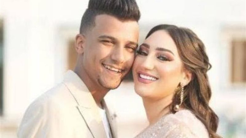 عصام صاصا وزوجته