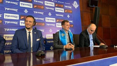 رسمياً.. بيراميدز يعلن التعاقد مع أروابارينا مديرا فنيا جديدا