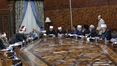 هيئة كبار العلماء بالسعودية تحذر من التعاطف مع جماعة الإخوان المسلمين