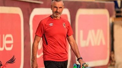 مدرب حراس الأهلي يزور منتخب الشباب.. تعرف على السبب