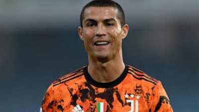 مانشستر يونايتد يقدم عرضا لشراء رونالدو من يوفنتوس