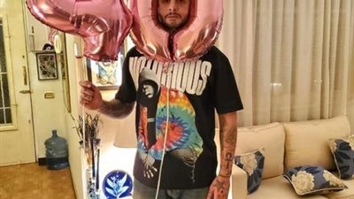 صور.. هكذا احتفل أحمد الفيشاوي بعيد ميلاده الـ 40 وسط عائلته