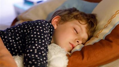 احذر منه ..هذه أسباب  التعرق الليلي الزائد