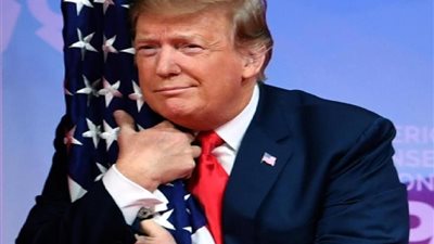 دونالد ترامب يعود إلى البيت الأبيض بهذه الطريقة