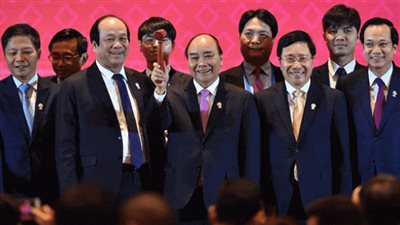 الصين تقود 15 دولة أسيوية لتوقيع أكبر اتفاق تجاري في العالم