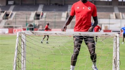 من أجل قيد بدر بانون.. الأهلي يتحمل نصف راتب بادجي