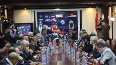 وزير الشباب والرياضة ونجوم الإعلام والصحافة يطلقون مبادرة ”مصر أولا.. لا للتعصب”