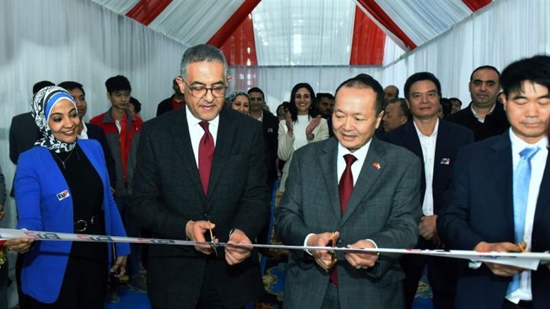 افتتاح أول مصنع فتنامي
