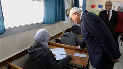 امتحانات الشهادة الإعدادية 2024.. وزير التعليم يتفقد اللجان