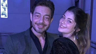 ليلى أحمد زاهر تفاجئ والدها :نفخت شفايفي