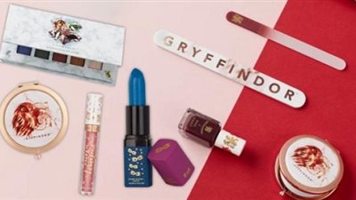 أبرزها أحمر الشفاه والكمامة السحرية.. حكاية أول مجموعة مكياج من عالم «هاري بوتر»