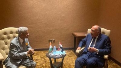 وزير الخارجية يؤكد خصوصية وأهمية العلاقات الاستراتيجية مع الهند