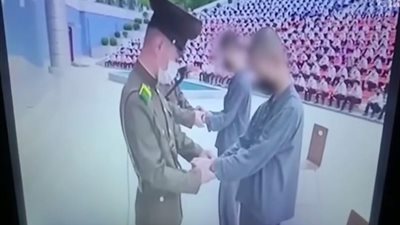 فقط في كوريا الشمالية: سحن مراهقين 12 عامًا بتهمة مشاهدة أغنيات من كوريا الجنوبية (فيديو)