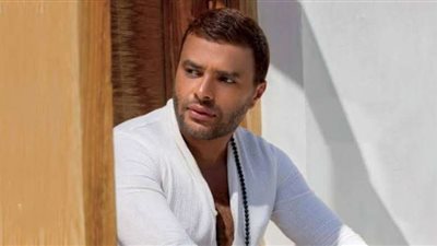رامى صبرى يستعد لطرح فيديو كليب أغنيته ”بين الحيطان”