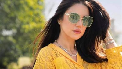 بفستان قصير.. درة تفاجىء جمهورها بإطلالة جريئة (صور)