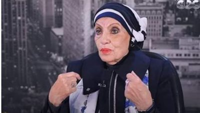 رجاء حسين تسخر من إحالة الفنان للمعاش: بيضربونا بالرصاص