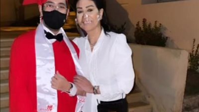 بالصورة.. وفاء عامر تحتفل بتخرج نجلها من المدرسة وهذه رسالتها له