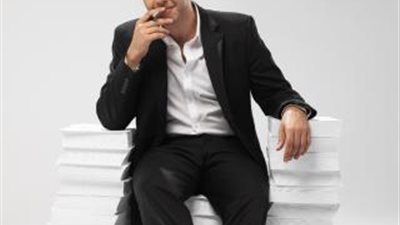 بعد نحاجها في مصر والوطن العربي شريف الحطيبي يطرح The Merchant في معرض الكتاب