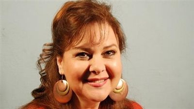 تطورات خطيرة فى الحالة الصحية لـ دلال عبد العزيز