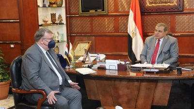 صور.. لماذا التقى وزير القوى العاملة بمدير منظمة العمل الدولية؟