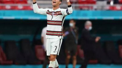 رونالدو يشكر على دائي لتهنئته بمعادلة الرقم القياسي