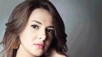 أول ظهور للفنانة دنيا سمير غانم بعد وفاة والدها