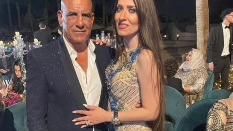 محمد لطفي وزوجته