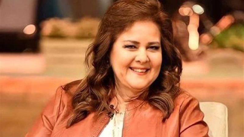 دلال عبد العزيز