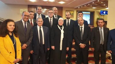 وزيرة التجارة والصناعة تبحث مع عدد من الشركات الروسية تعزيز استثماراتها فى السوق المصرى