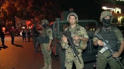 إصابة 10 جنود من الجيش اللبناني في مواجهات مع محتجين