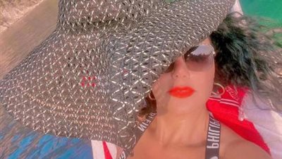 رانيا يوسف بإطلالة صيفية جريئة عبر ”انستجرام”