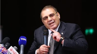 النيابة واجهته بأقوال الشركاء.. حسن راتب خلف القضبان